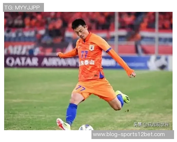 彭欣力冬训随青岛西海岸队在海口展开新征程