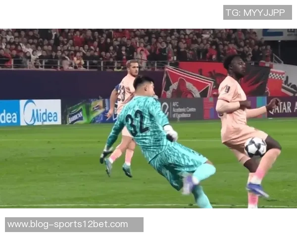 罗慕洛第23分钟因伤落泪退场德尔加多紧急替补登场助阵