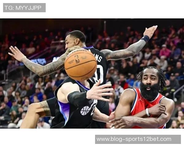 关键漏判引争议快船对76人比赛三次漏判哈登绝杀三分遭打手犯规未判 关键漏判引争议快船对76人比赛三次漏判哈登绝杀三分遭打手犯规未判